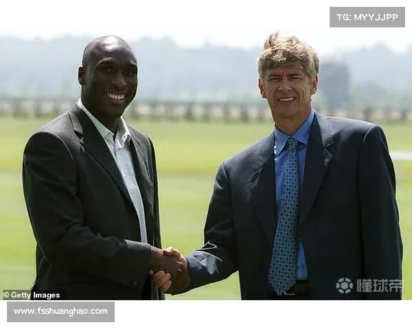 实况坎贝尔为何被誉为足球界传奇人物的原因分析